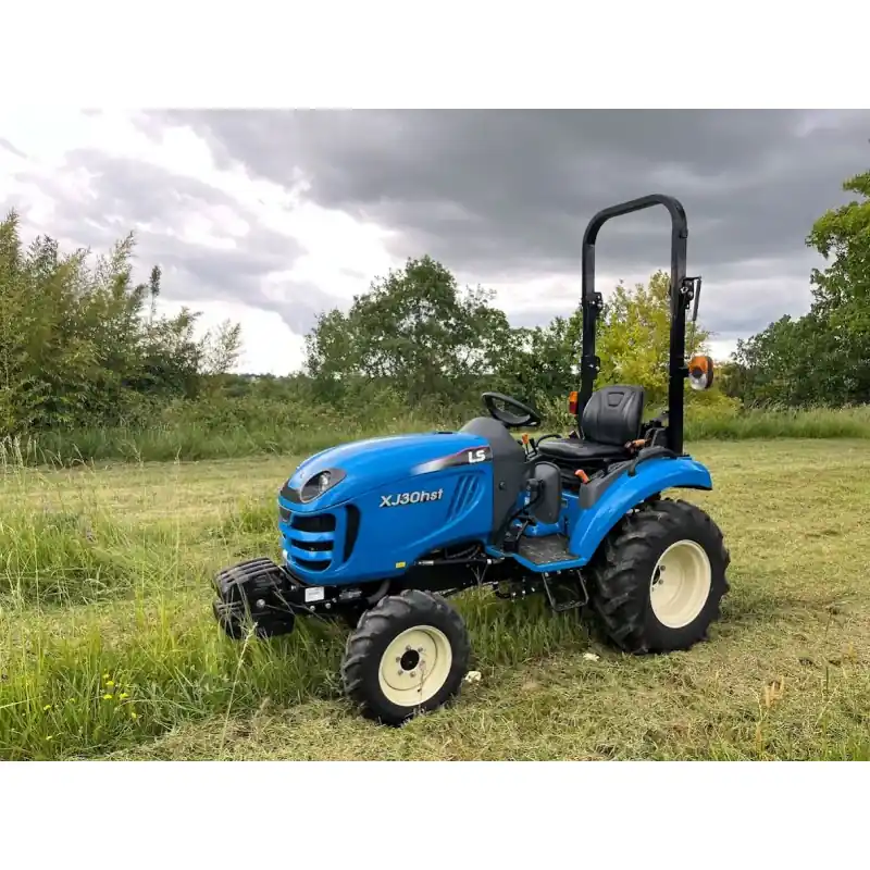 Achat Immédiat TRACTEUR XJ30 HST VERSA-GRIP – LS